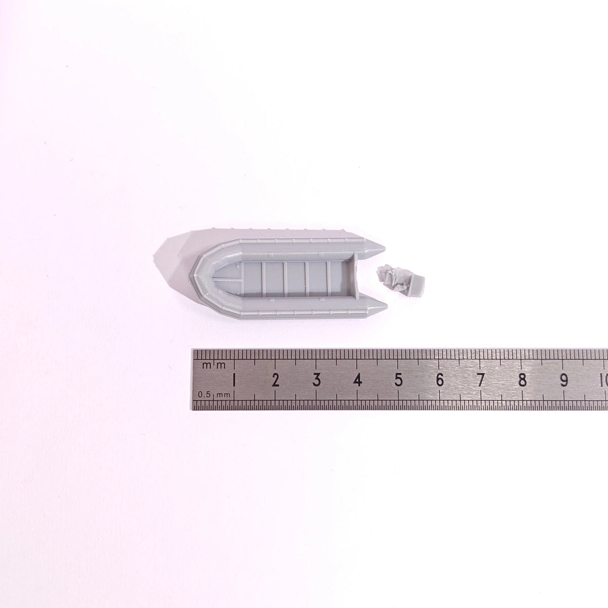 1/144 scale unpainted resin model kit of rubber boats