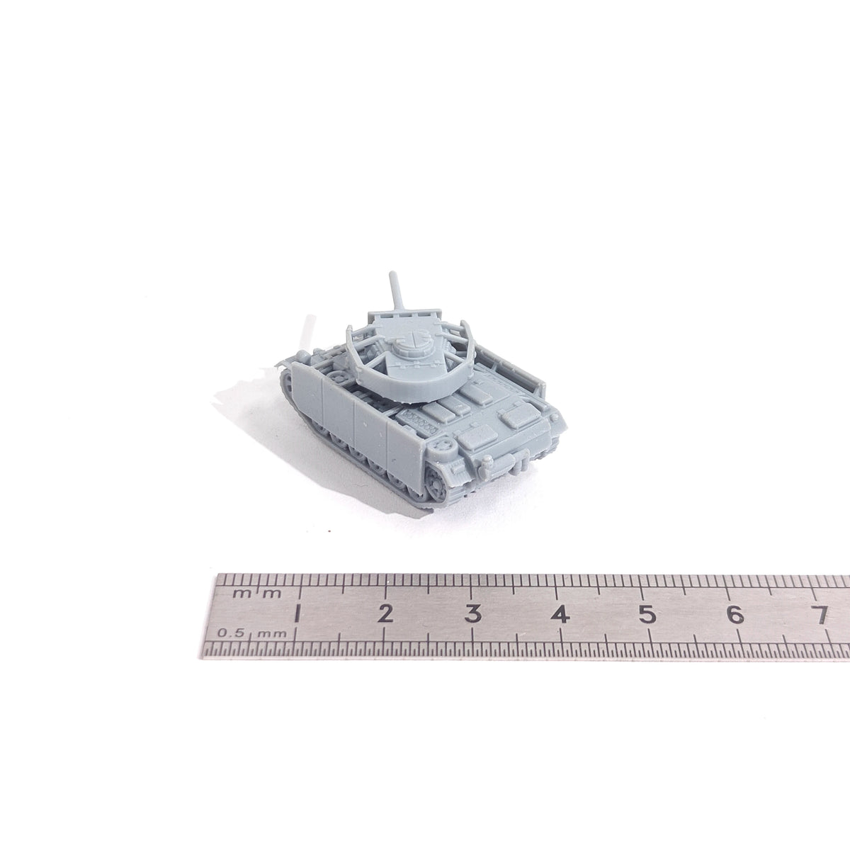 1/144 Scale Panzer III Ausf. M Unpainted Miniatures Reisn Model Kits