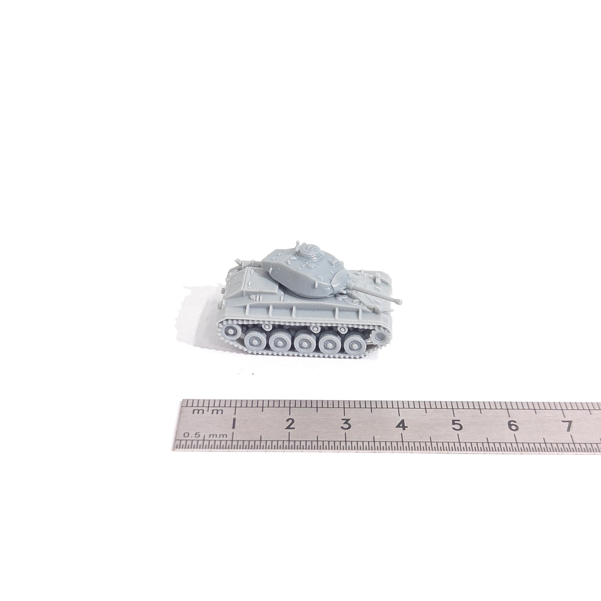 1/144 Scale M24 Chaffee Light Tank Unpainted Miniatures Reisn Model Kits