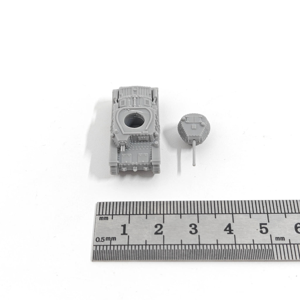 1/144 Scale M15/42 Medium Tank Model kits unpainted miniatures