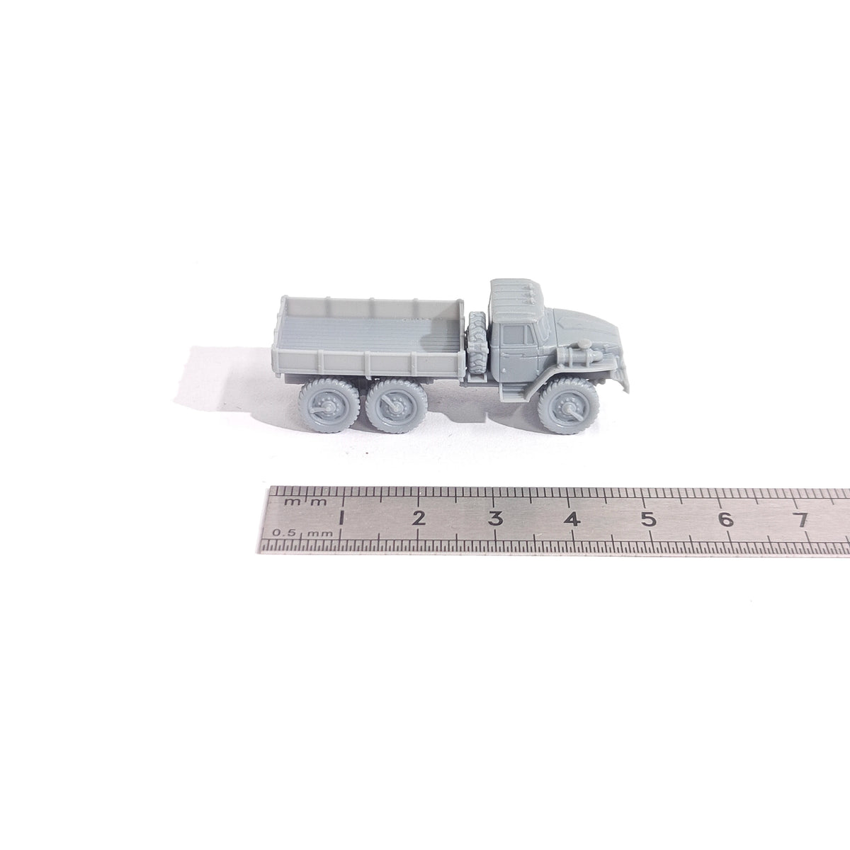 1/144 Scale Ural-4320 Truck Unpainted Resin Model Kit