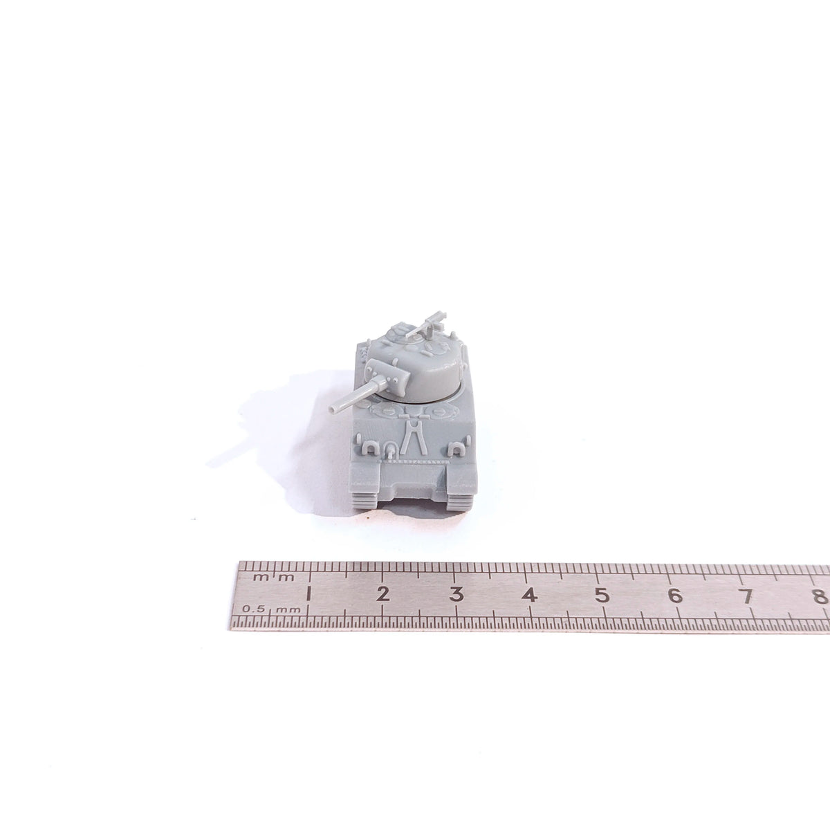 1/144 Scale M4 105mm sherman tank Unpainted Miniatures Reisn Model Kits