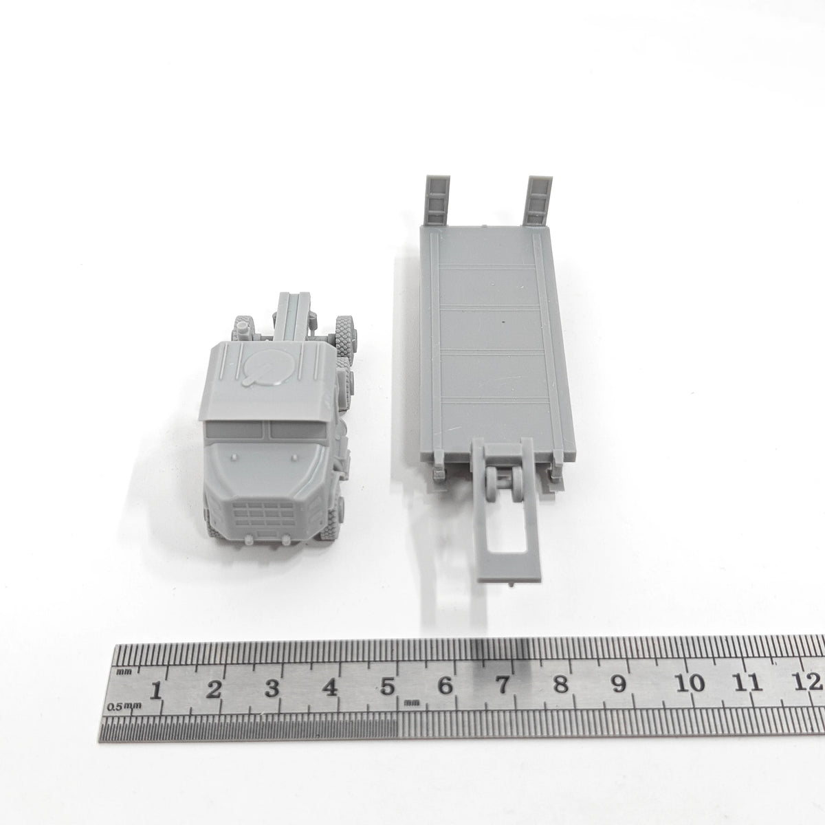 1/144 Scale Oshkosh M1070 Global 6X6 HET Model kits