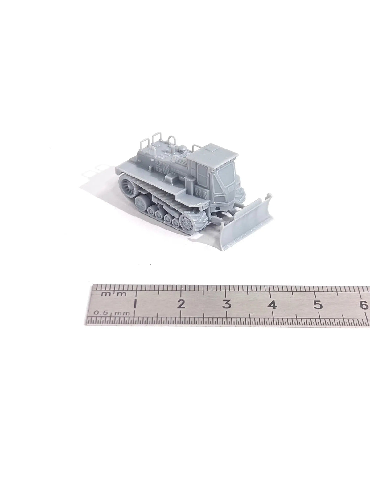 1/144 Scale Combat Earthmover M105 Unpainted Miniatures Reisn Model Kits
