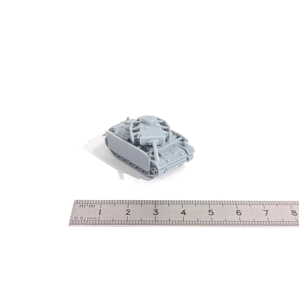 1/144 Scale Panzer III Ausf. M Unpainted Miniatures Reisn Model Kits
